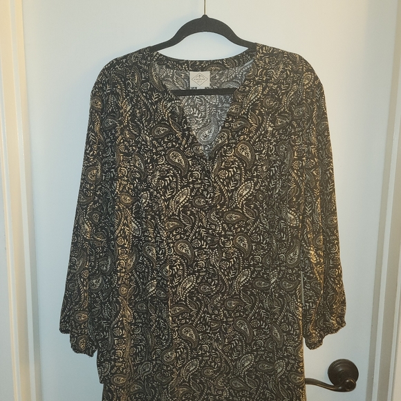 Buttoned down blouse - Picture 2 of 4